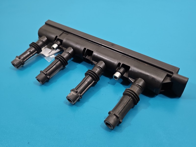 Cewka zapłonowa Opel Corsa E 25195107 1.4 16V (B14xer) Producent części: OPEL, Europejska, 7PIN