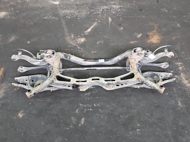 Tylna belka oś tył Seat Leon III 12- 1.8 TSI Tylna belka oś tył Seat Leon III 12- 1.8 TSI