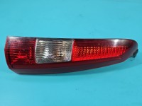 Lampa tył prawa Producent części: Volvo, 2 elementy, komplet, drobne rysy Volvo V70 II kombi EUROPA