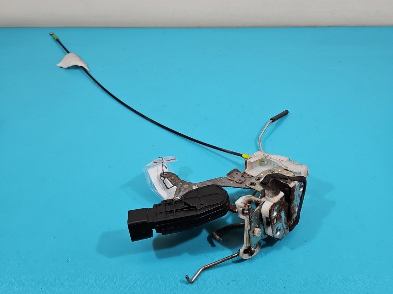 Zamek przód prawy Toyota Aygo 05-14 EUROPA 2pin