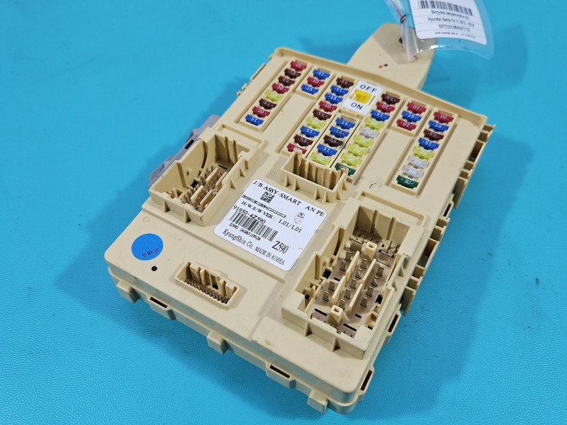 Skrzynka bezpieczników Hyundai Santa Fe III 12–18 91950-4Z590