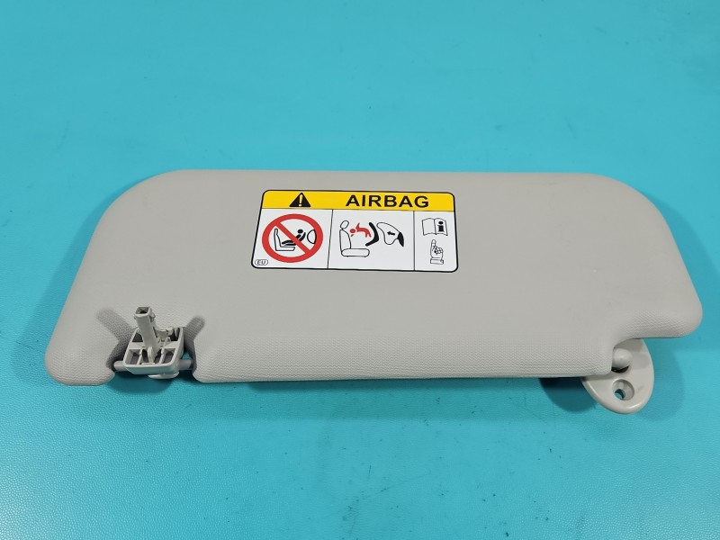 Przesłonka prawa Toyota Rav4 V DASZEK osłona przeciwsłoneczna