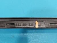 Listwa szyby czołowej prawa przedniej Skoda Octavia IV 5E3854328