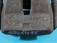 Zacisk przód prawy Toyota Rav4 III 05- 2.2 D4D (2AD)