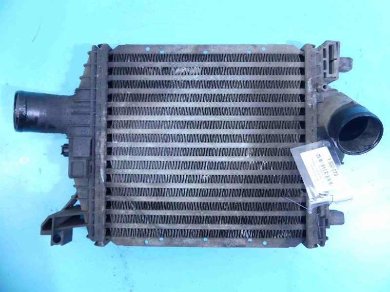 Intercooler Mercedes Vito W638 160010041F, 6385012901 2.2 cdi