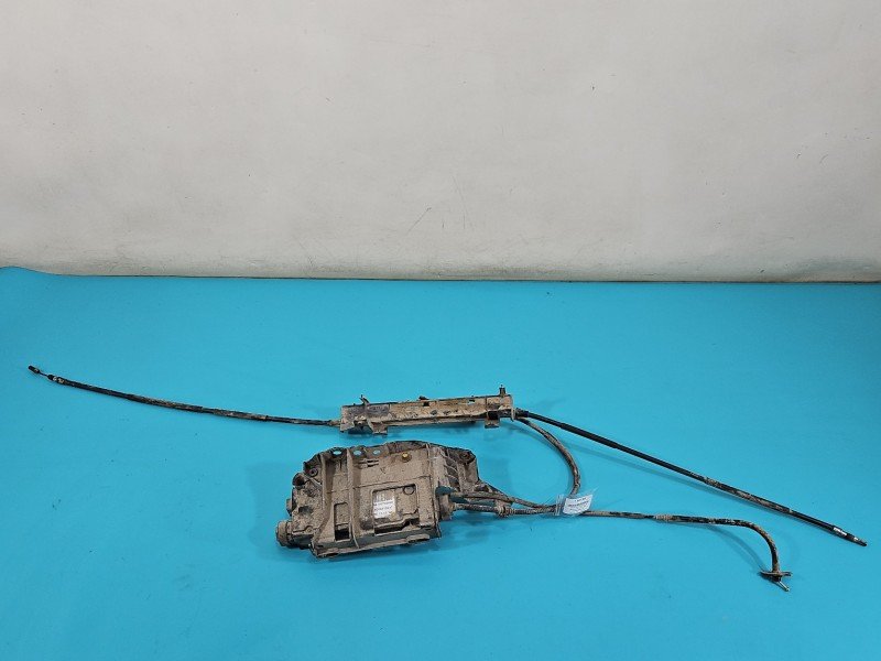 Hamulec ręczny elektryczny Renault Scenic II 8200418647 Hamulec ręczny elektryczny Renault Scenic II 8200418647