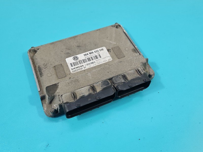 Komputer Sterownik silnika 06A906033DM, 5WP44232 Skoda Octavia I 1.6 SR Komputer Sterownik silnika 06A906033DM, 5WP44232 Skoda Octavia I 1.6 SR