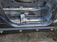 Próg prawy SŁUPEK ŚRODKOWY B Mercedes GLA X156 13-19 HB 5d szary 787