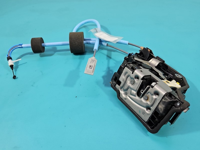 Zamek przód prawy 9482718 BMW iX3 G08 EUROPA Producent części: BMW, 4pin