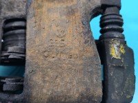 Zacisk przód prawy Audi 80 B4 2.0 jedn