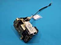 Zamek przód lewy 1690427 mazda Tribute I 00-07 EUROPA Producent części: Mazda, 9 PIN