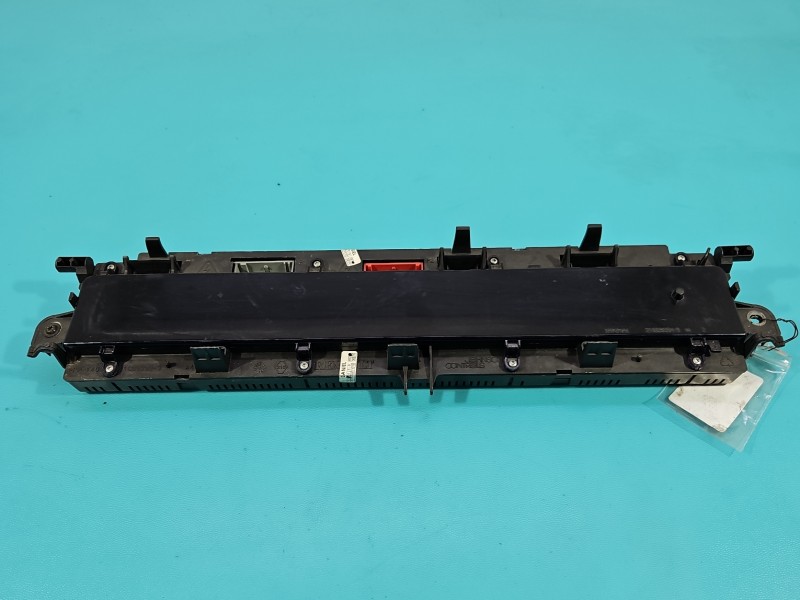 Licznik Renault Scenic II P8200365607D 2.0b EUROPA