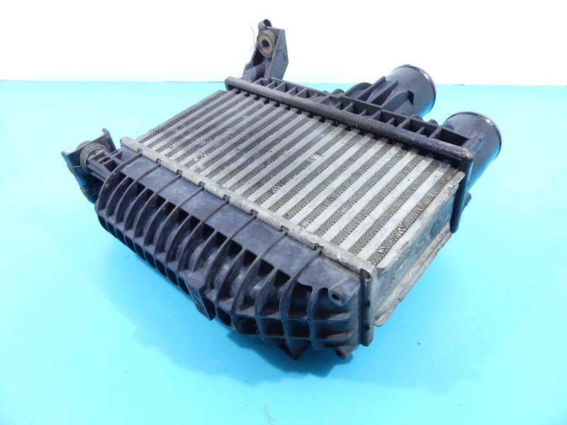 Intercooler Toyota Avensis II T25 873067D 2.0 D4D