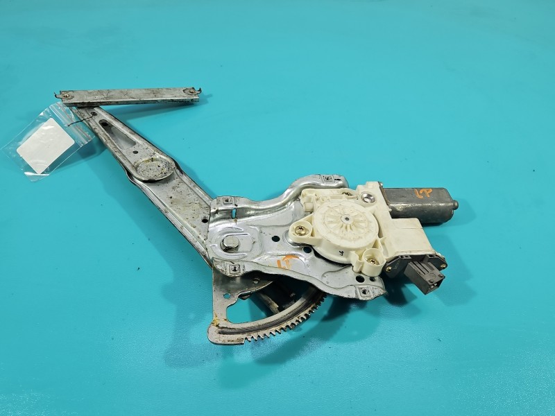 Podnośnik przód lewy Toyota Avensis II T25 0130822031 5d kombi