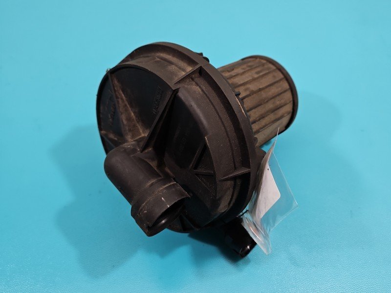 Pompka powietrza wtórnego Audi A3 8L 06A959253B 1.6 SR
