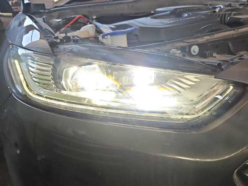 Reflektor prawy lampa przód Ford Mondeo Mk5 EUROPA