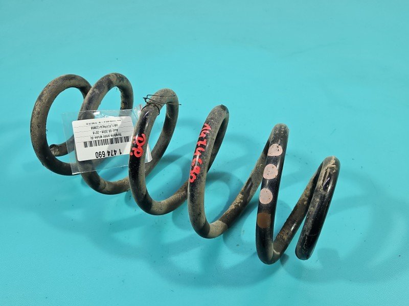 Sprężyna przód przednia AUDI Q5 08- 2.0 TFSI (CAEB)