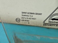 Szyba drzwi przód prawa Kia Venga HB