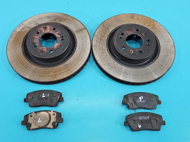 Tarcze hamulcowe przód klocki Kia Stinger 2.0 T-GDI Producent części: KIA, 345/30 TARCZE+ KLOCKI