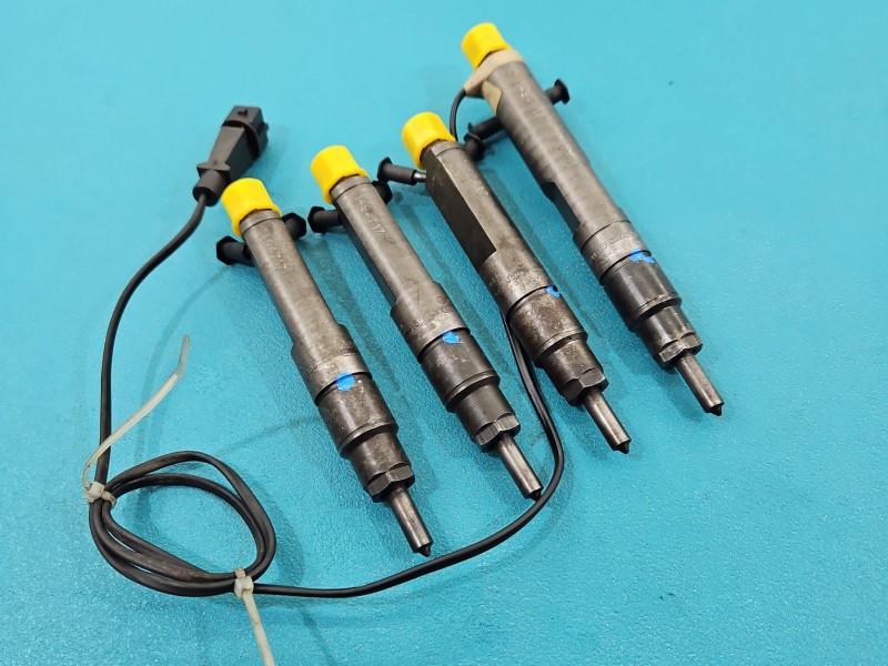 Wtryskiwacz Audi 80 B4 028130201G 1.9 tdi