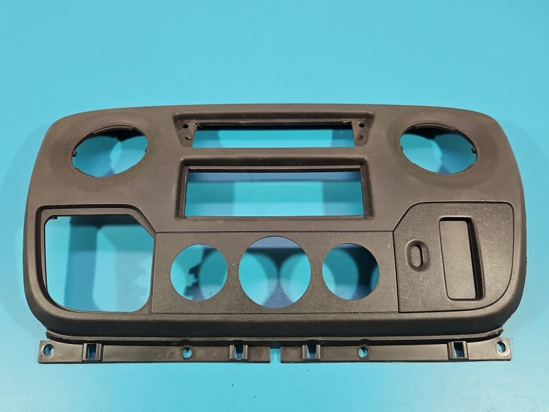 Ramka radia Renault Master III 10-24 688306176R, 688309184R