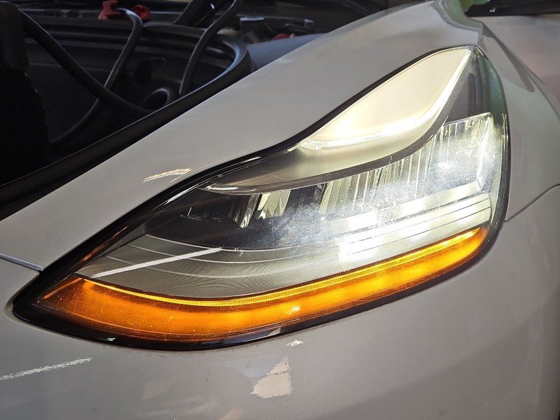 Reflektor lewy lampa przód Tesla Model 3 2017- EUROPA Reflektor lewy lampa przód Tesla Model 3 2017- EUROPA