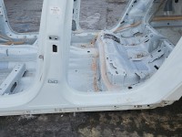 Próg lewy SŁUPEK ŚRODKOWY B Volvo S90 II 16- sedan 4d 707-46