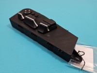 Przełącznik Producent części: BMW, Regulacji fotela . LEWY PRZÓD 6 PIN BMW F01 9163270, 53439700