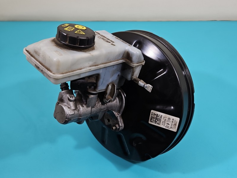 Serwo hamulcowe Seat Leon III 12- 5Q1614105BR 2.0 tdi (Crmb)