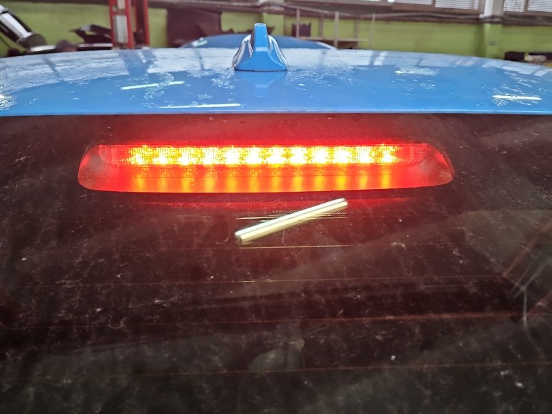 TRZECIE ŚWIATŁO STOP STOPU VOLVO S60 II 10- sedan