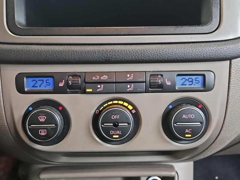 Konsola panel nawiewu Vw Tiguan I 07- 1K0907044DA Konsola panel nawiewu Vw Tiguan I 07- 1K0907044DA