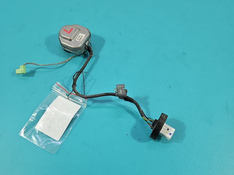 ŻARNIK STARTER ZAPŁONNIK CEWKA XENON MAZDA 5 05- W3T15772