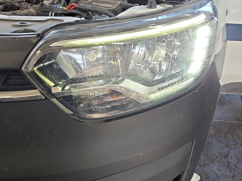 Reflektor lewy lampa przód Renault Express EUROPA 260600331P