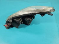 Reflektor prawy lampa przód Toyota Corolla Verso II EUROPA