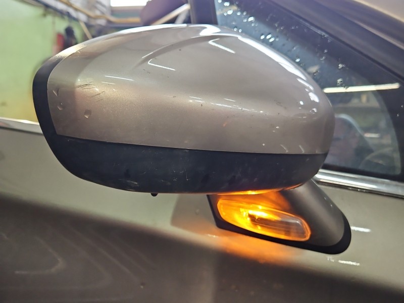 Lusterko prawe Citroen C4 II Europa /Lakier: KCH /elektrycznie składane/ 11+2pin / Rysa na obudowie europa