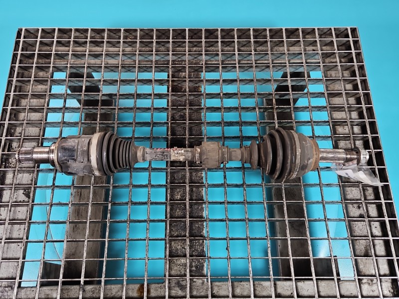 Półoś przód lewa Toyota Corolla E21 19- 1.8 16V automat