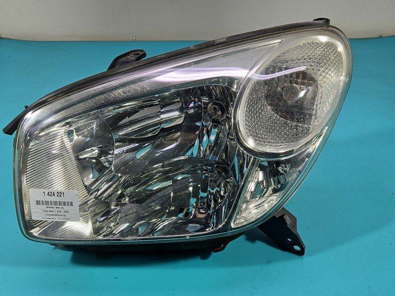 Reflektor lewy lampa przód Toyota Rav4 II 00- EUROPA