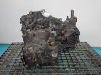 Skrzynia biegów 979897 Hyundai Trajet 2.0 16V