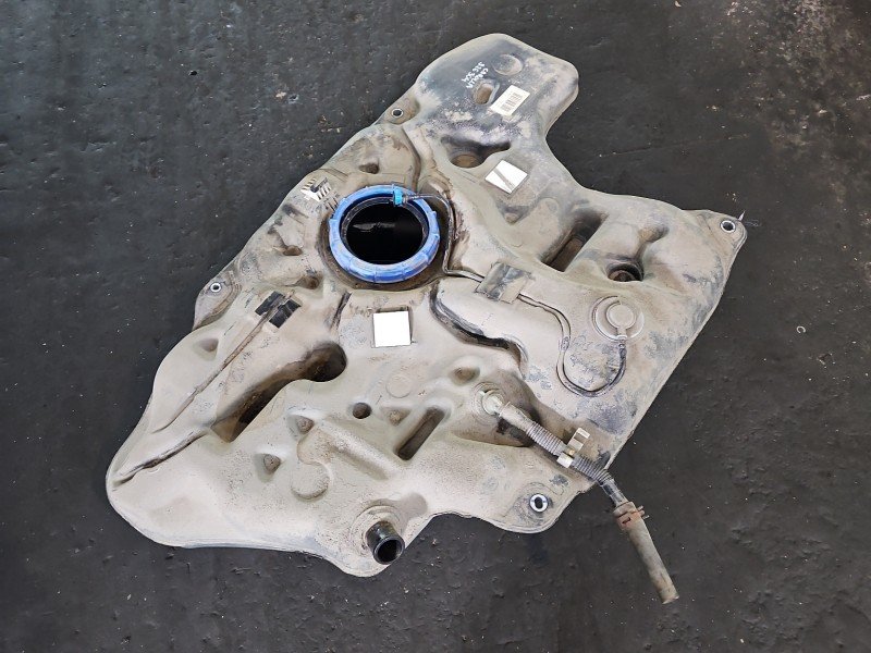 Zbiornik paliwa bak Toyota Corolla E16 E18 13- 1.6 16V Zbiornik paliwa bak Toyota Corolla E16 E18 13- 1.6 16V