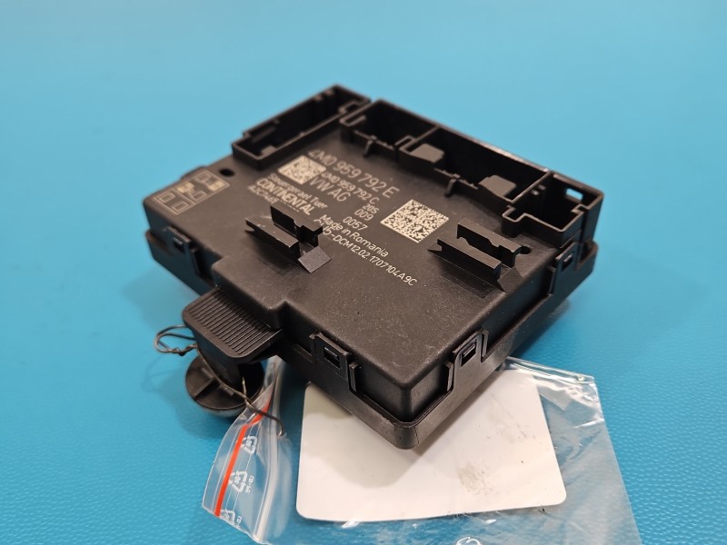 Sterownik moduł DRZWI PRZÓD PRAWY AUDI Q7 II 4M 4M0959792E