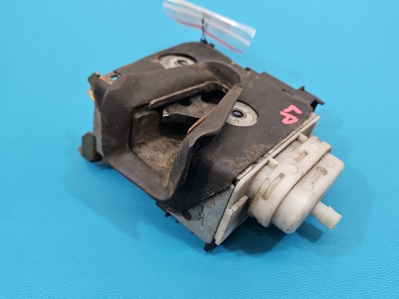 Zamek przód lewy Audi A3 8L EUROPA 3 PIN 8L837015A