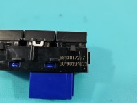 Przełącznik otwierania klapy Peugeot 5008 II 17-24 9813047277
