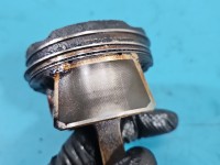 Tłok Opel Astra V K 1.4 T 125KM