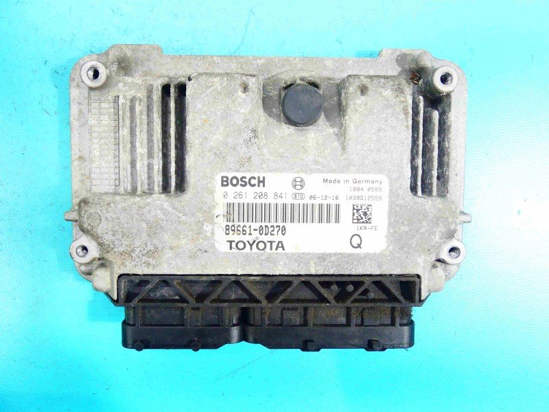 Komputer zestaw Toyota Yaris II 0261208841 1.0 vvti