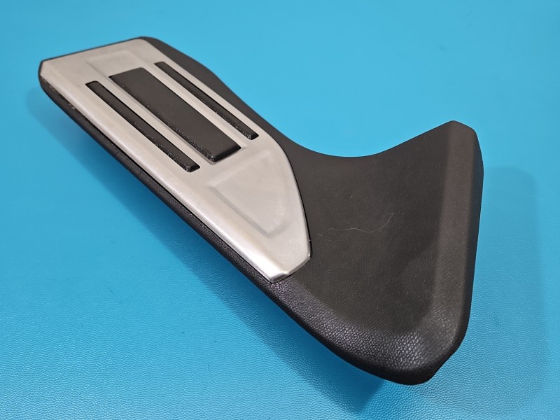 Osłona ZAŚLEPKA PLASTIK Peugeot 3008 II 9811350880