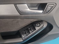 Tapicerka drzwi przód lewa boczek Audi A5 8T 8T8867105