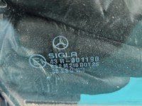 Szyba drzwi przód prawa Mercedes 124 sedan