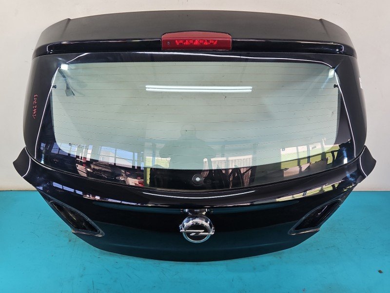 Klapa tył Opel Corsa E HB 5d czarny Z22Y Klapa tył Opel Corsa E HB 5d czarny Z22Y