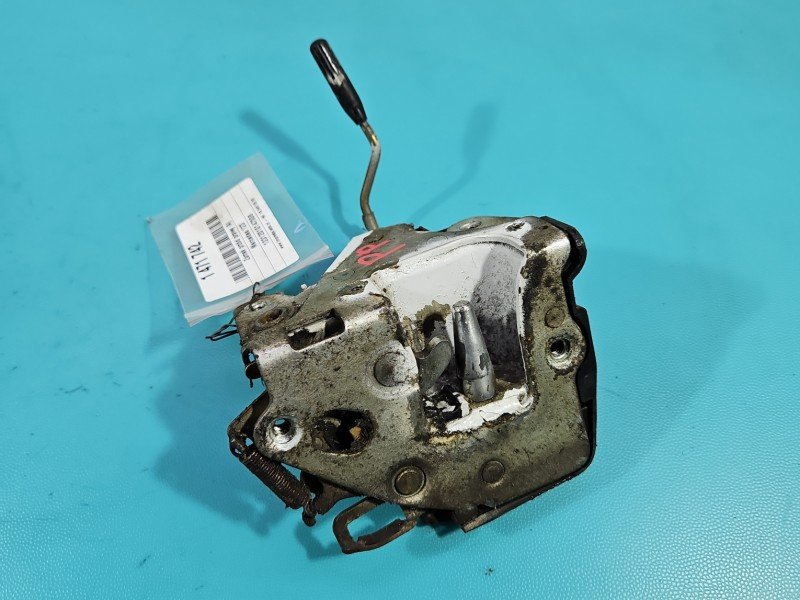Zamek przód prawy 1237230208 Mercedes 123 EUROPA Zamek przód prawy 1237230208 Mercedes 123 EUROPA