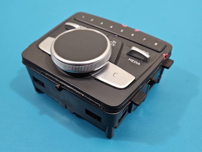 Przełącznik radia nawigacji panel Audi A4 B9 8W0919614T